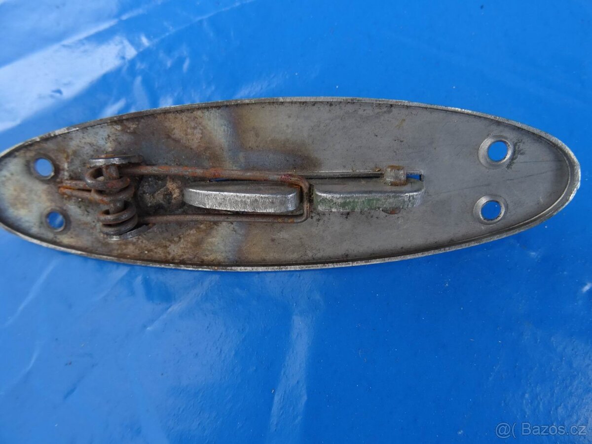 Zarážky do oken chromované . - 3