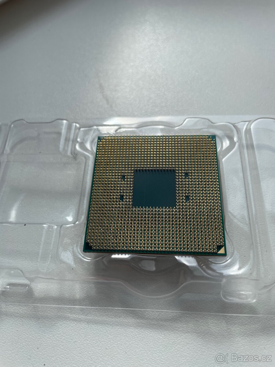 AMD Ryzen 3300x - 3