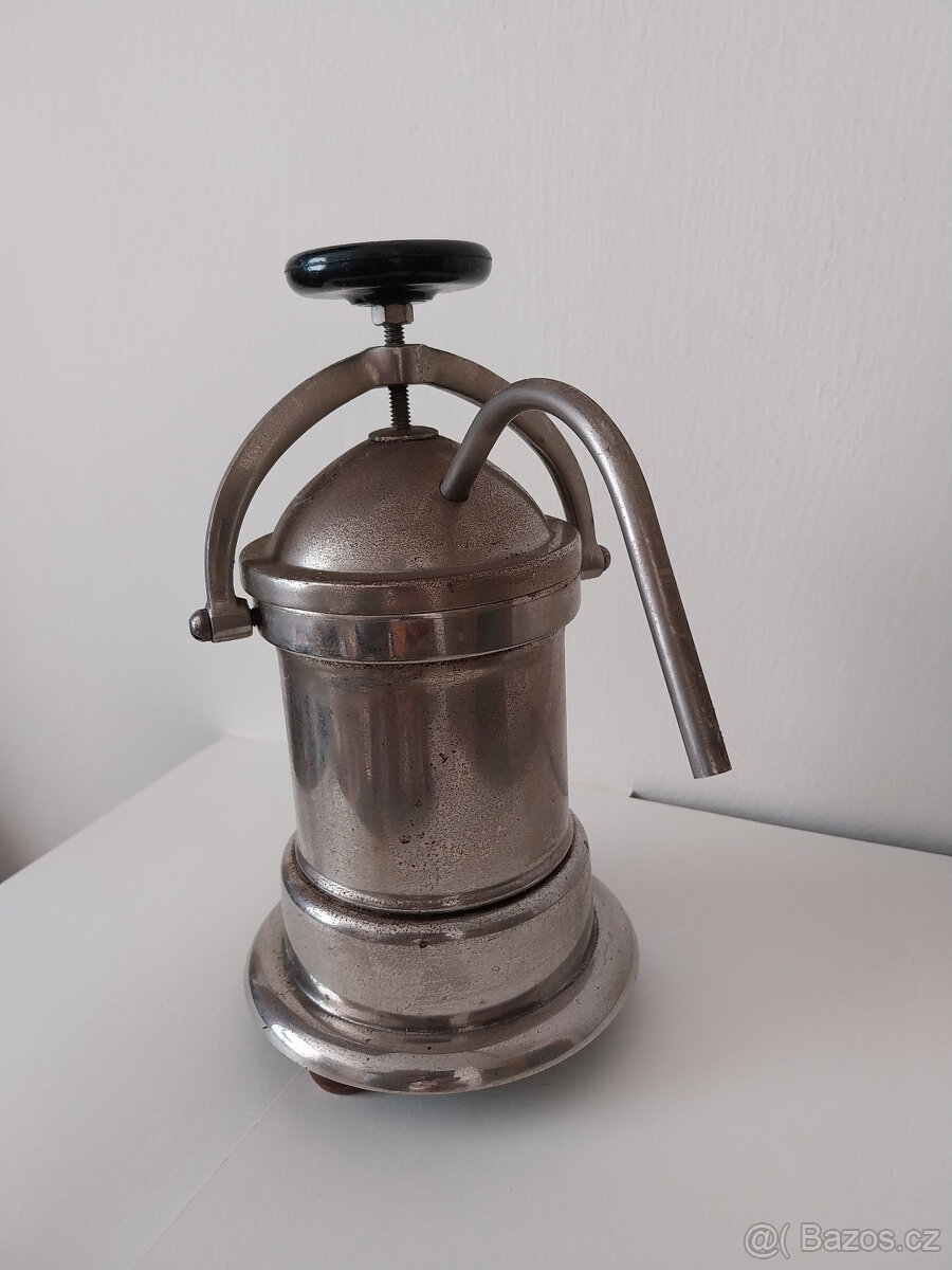 Starý kávovar (pressovač) z 50tých let - 3