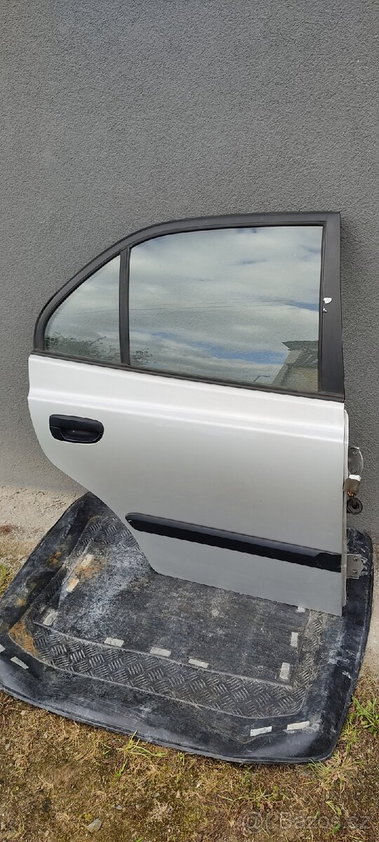 Hyundai accent 2005 - 3