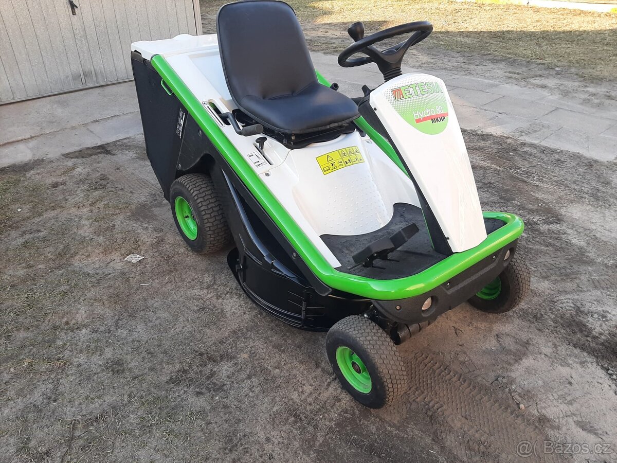 Zahradni traktůrek, traktor, Etesia Bahia - 3