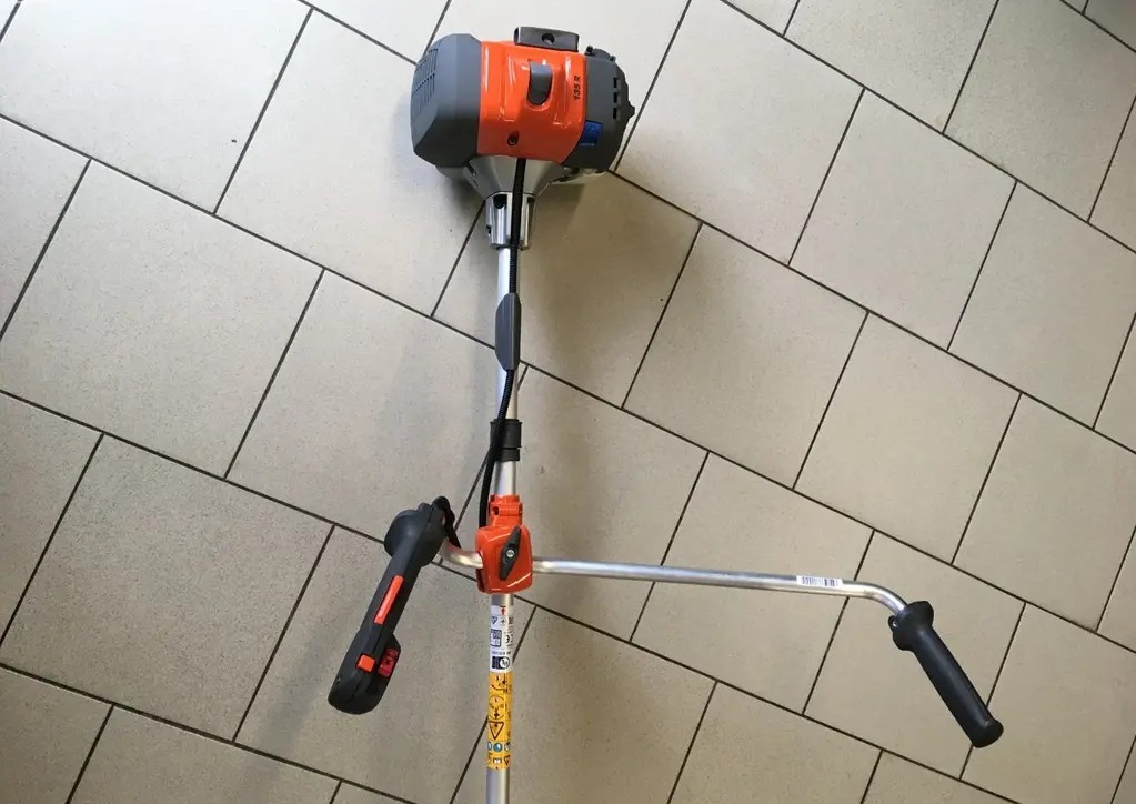 Křovinořez Husqvarna 135 R - 3