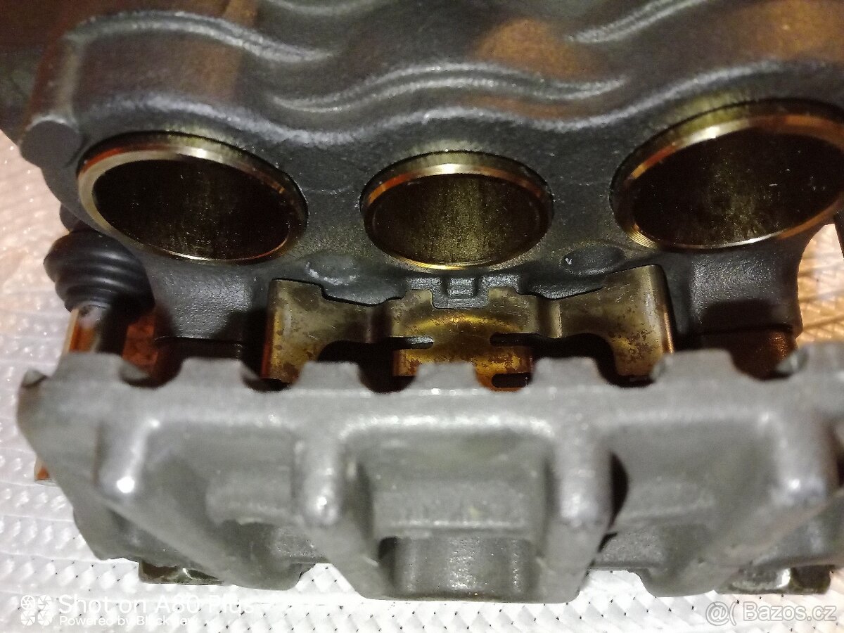 Přední levý brzdový třmen (repasovaný) Honda XL1000V Varader - 3