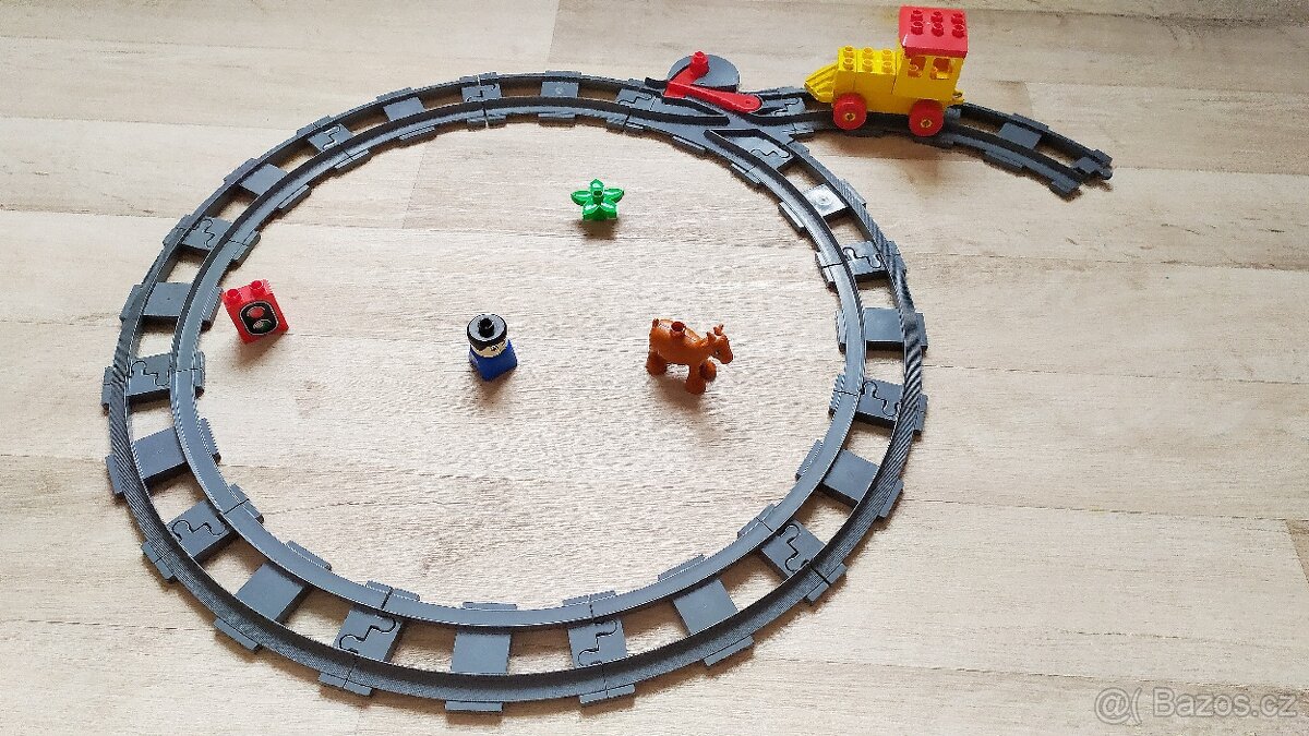 Levné kolejiště DUPLO, man. i el.mašinky,vagony, doplňky - 3