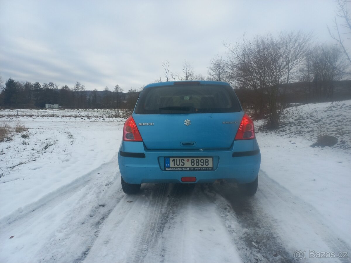 SUZUKI SWIFT - 3