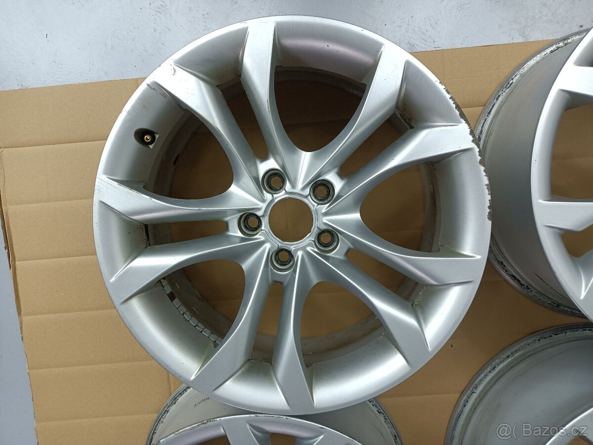 Audi S5 245/40 R18 - 3