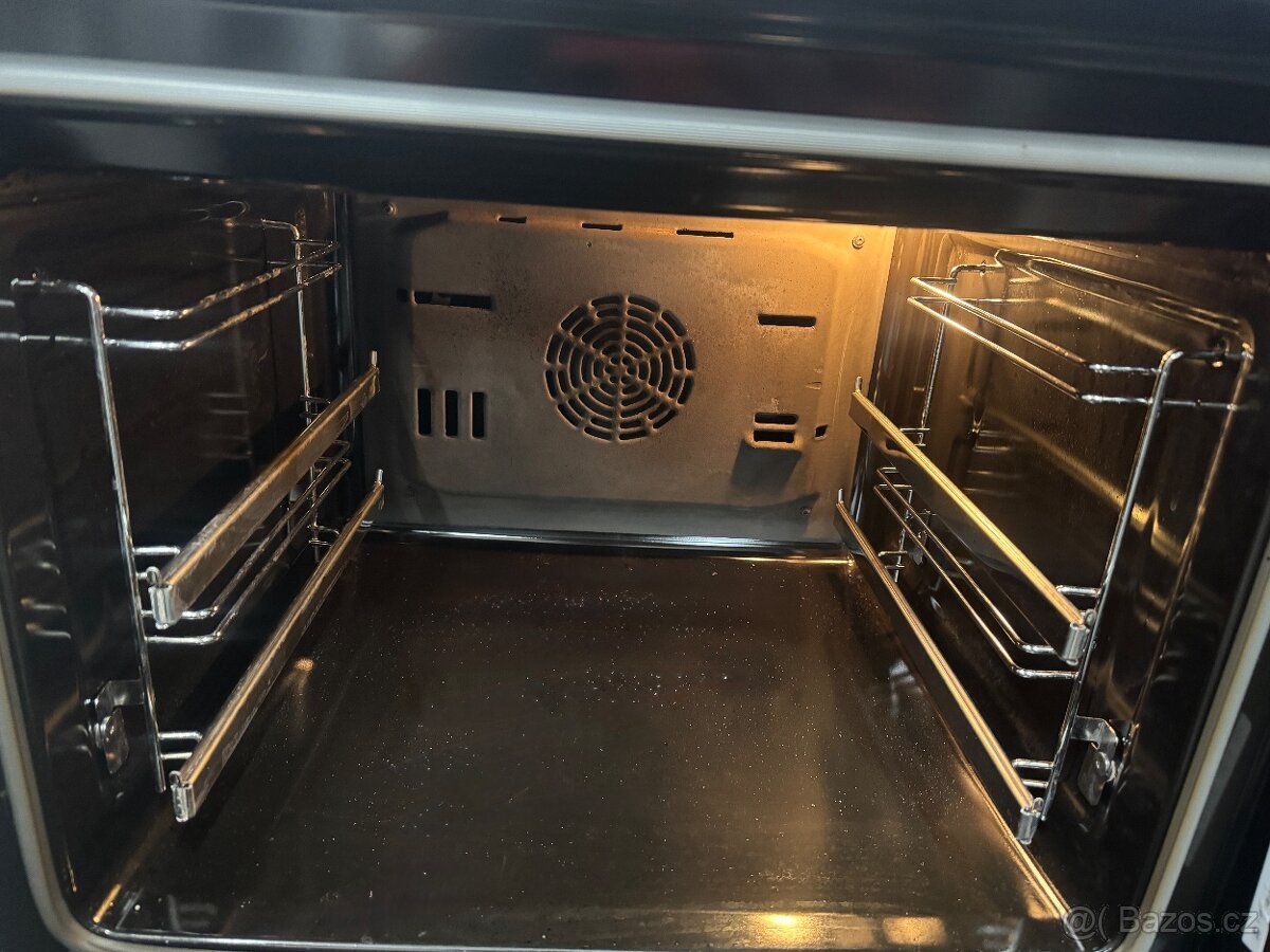 Nerezová vestavná trouba bosch - 3