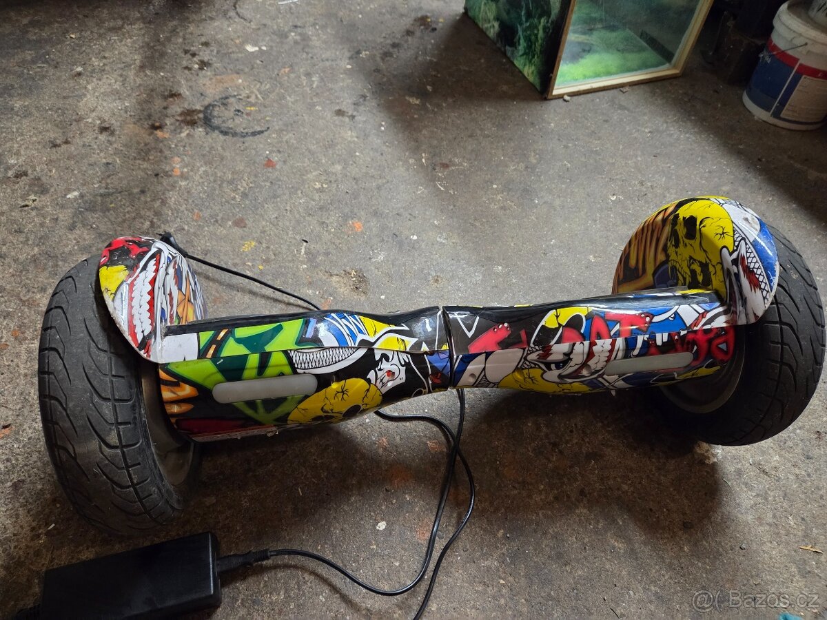 Hoverboard graffiti - 3