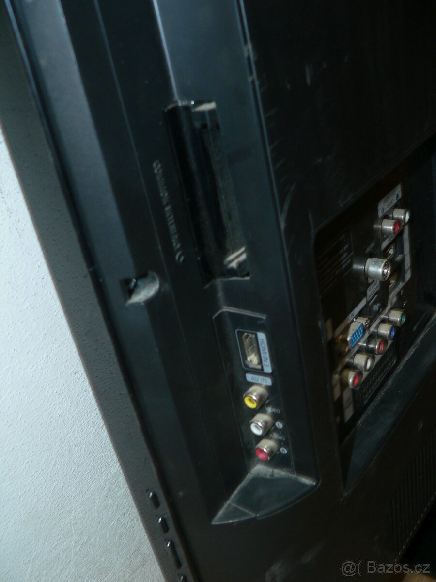 LCD televize 32 palců SAMSUNG, 80 cm nemá DVBT2 - 3