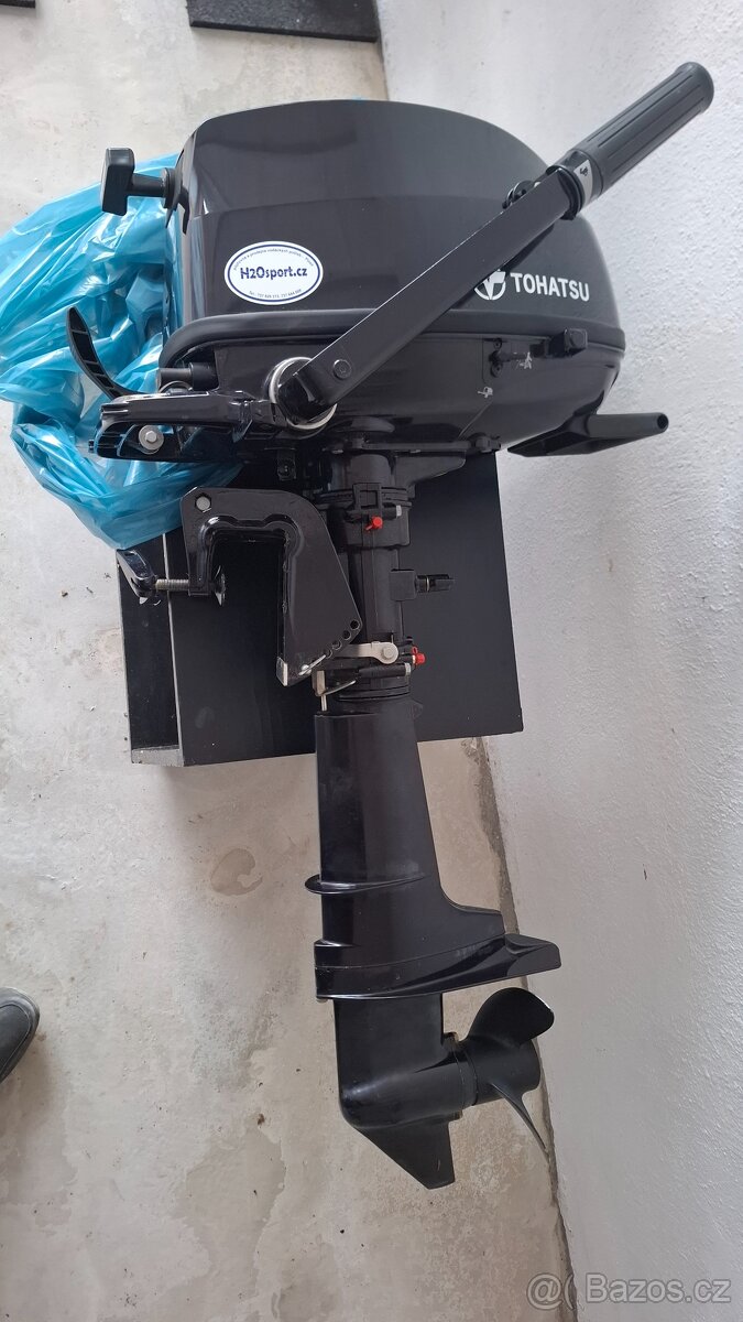 Nafukovací člun s motorem - 3