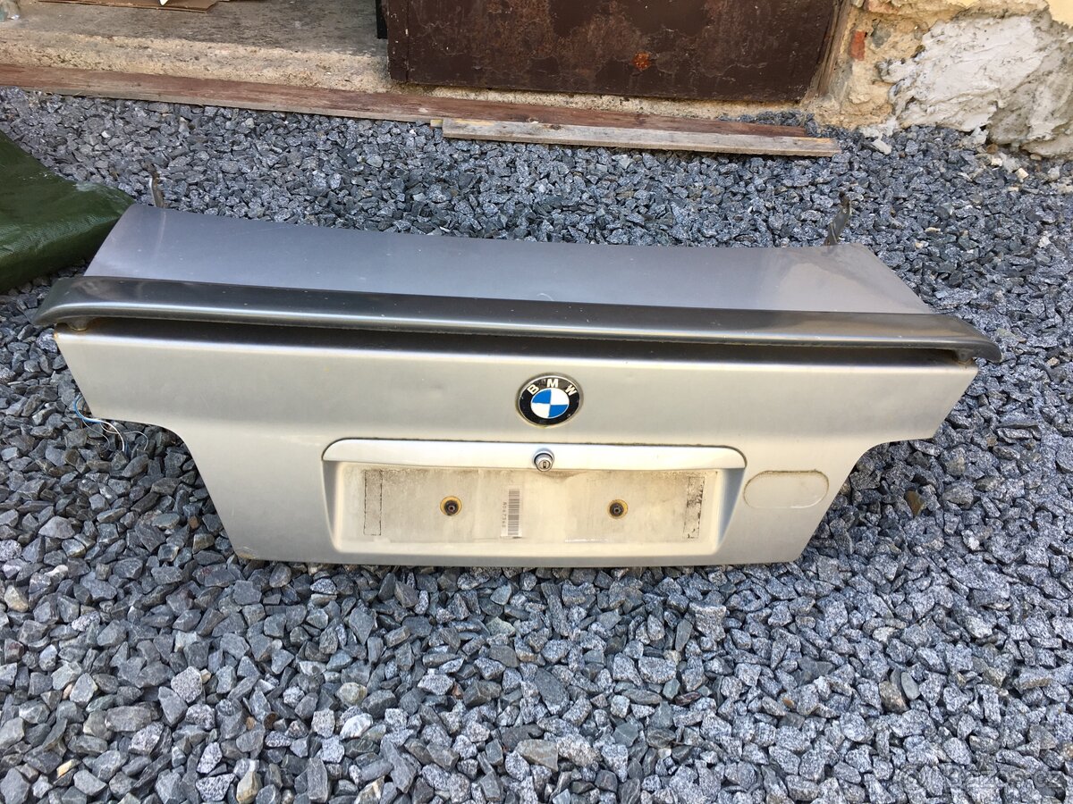 Prodám bmw e36 rûzné díly + interiér - 3