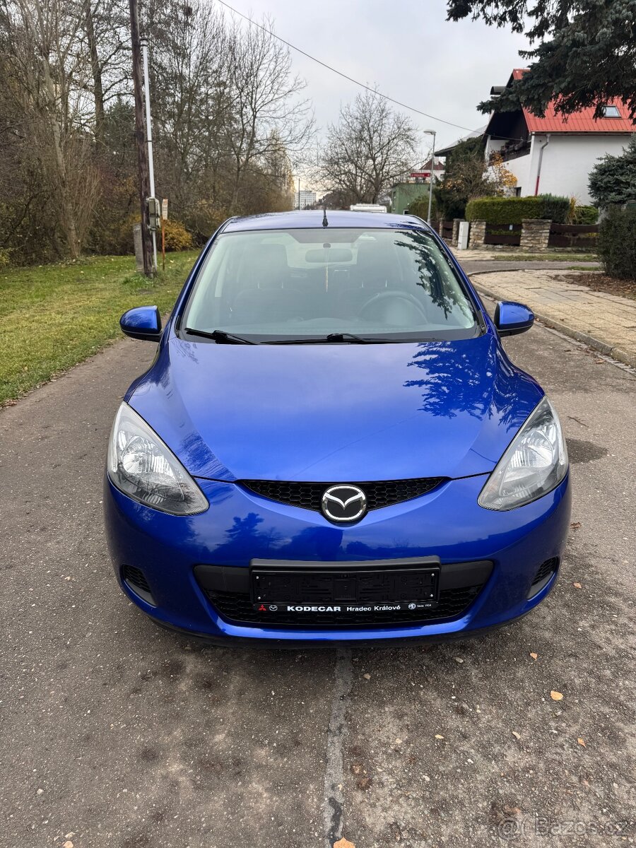 MAZDA 2 - 1,4 16V 5 dveří - 3