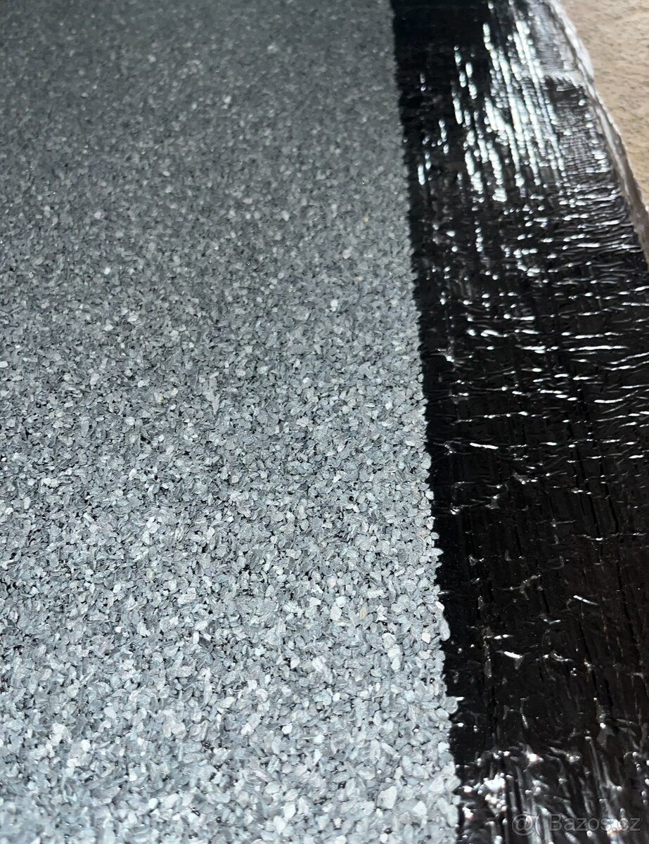 Modifikovaná SBS střešní lepenka IPA PYE PV250 S52H - 3