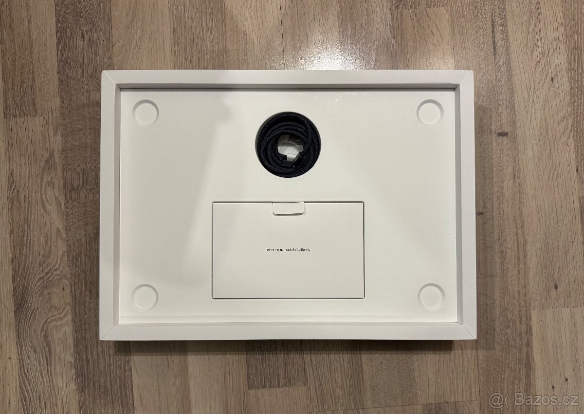 MacBook Air 15 M3 CZ (2024) Temně inkoustový - 3