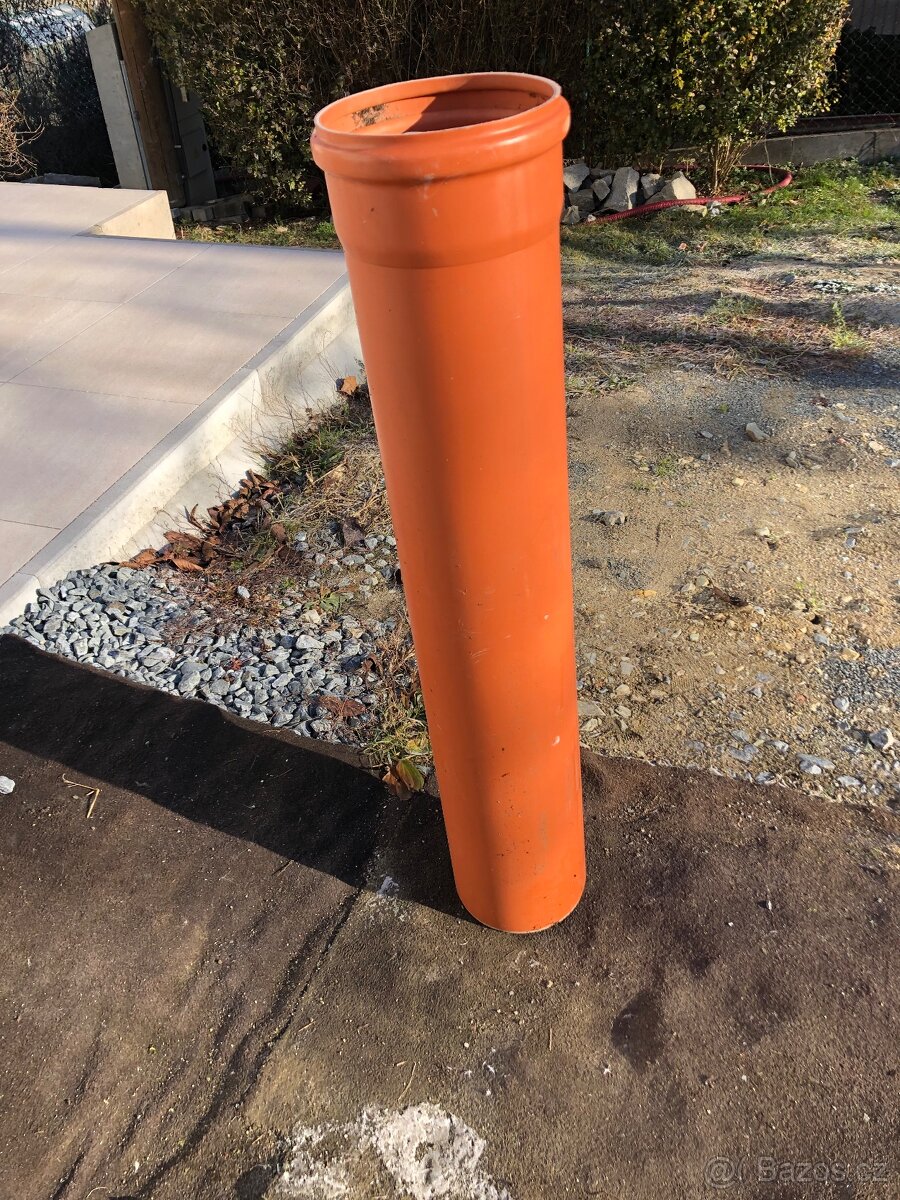 kanalizační trubka SN4 200 x 4,9 x 1000 mm - 3