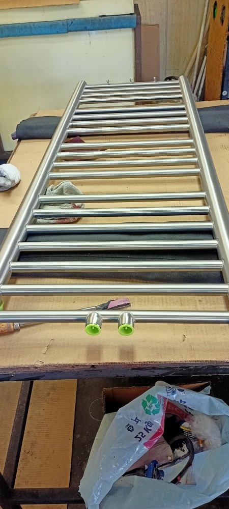 SLEVA 25 % NEREZ. RADIÁTOR 600-1650 - 3