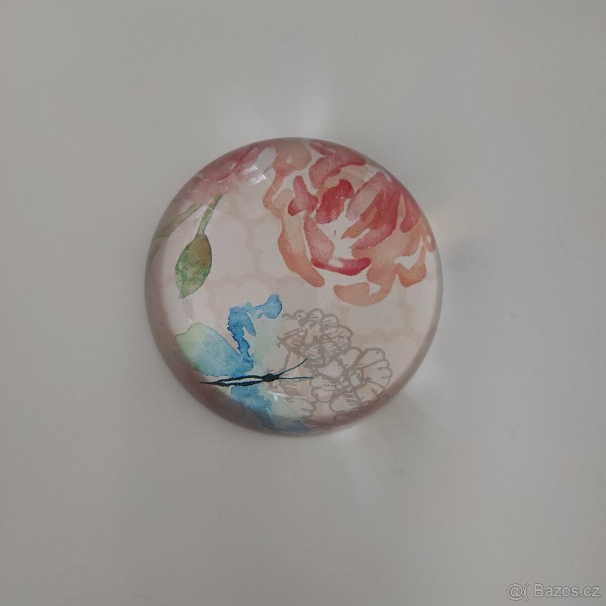 Skleněné těžítko - květiny, motýl - 3