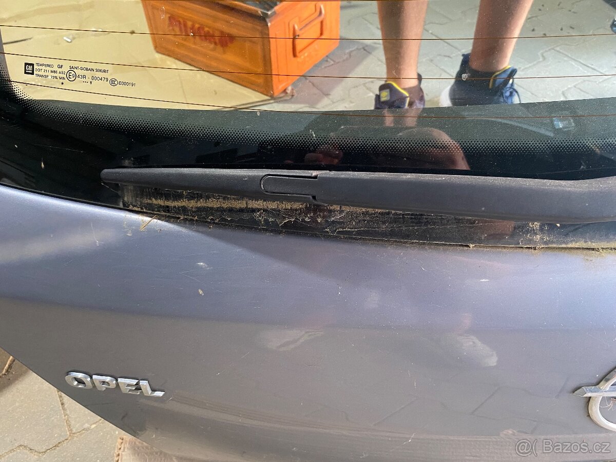 Víko kufru Opel Corsa D 1.2 2008 - 3