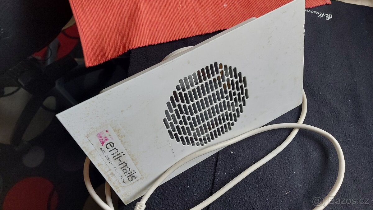 Odsávací ventilátor do manikérského stolu - 3