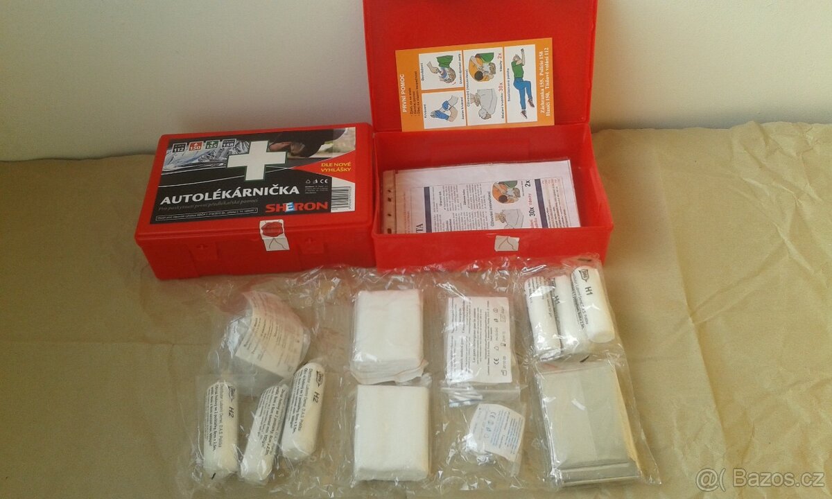 Autolékárničky, žárovky, bezpeč.výbava, stěrače aj. - 3