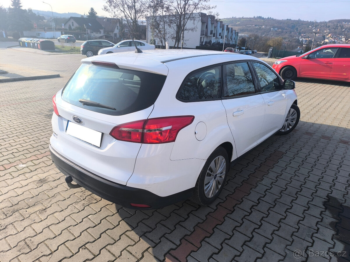 Ford Focus Turnier 1.5 TDCI Trend Plus - CEBIA - 3