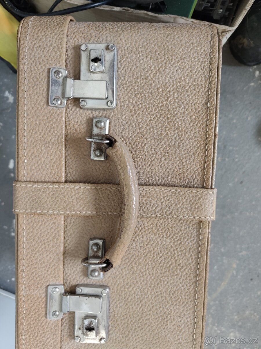 Prodám šicí stroj. - 3