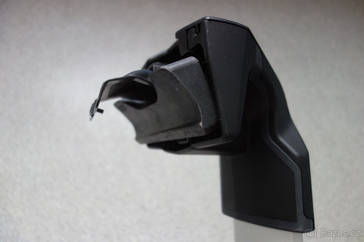 Thule WingBar Edge na Škoda Superb III sedan, 2015-2024 - 3