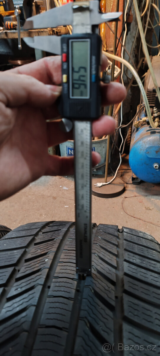 Zimní pneumatiky Continental 235/40R18 95V 5,50mm DOT 2023 - 3