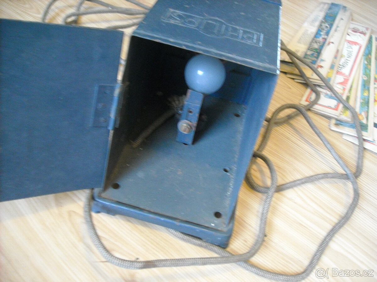 Starožitný dětský projektor - 3