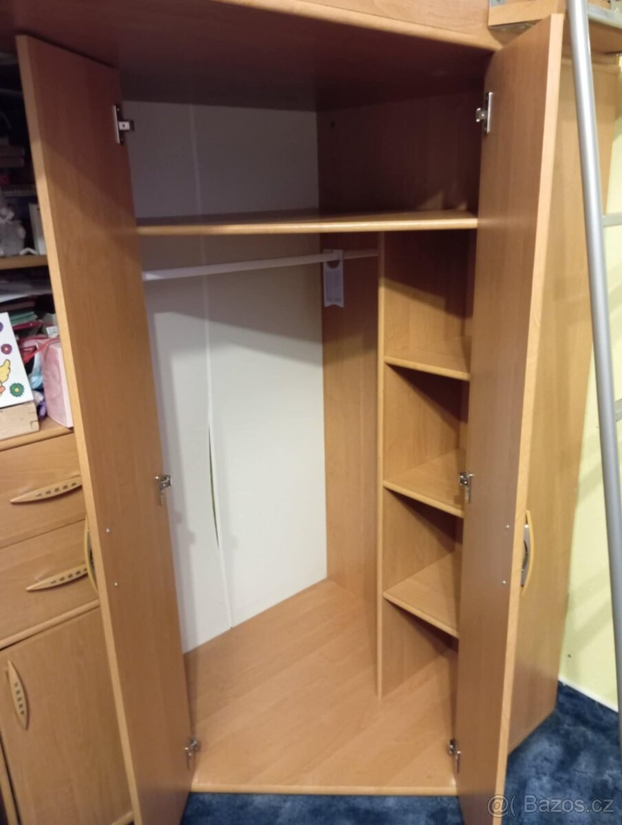 Sestava do dětského pokoje-patrová postel, skříň, psací stůl - 3