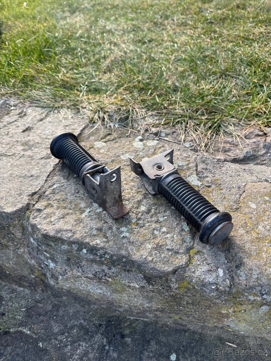 Zadní stupačky Simson S51 - 3