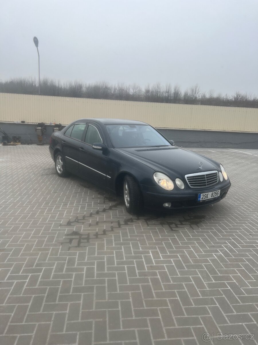 mercedes-benz w211 e240 - 3