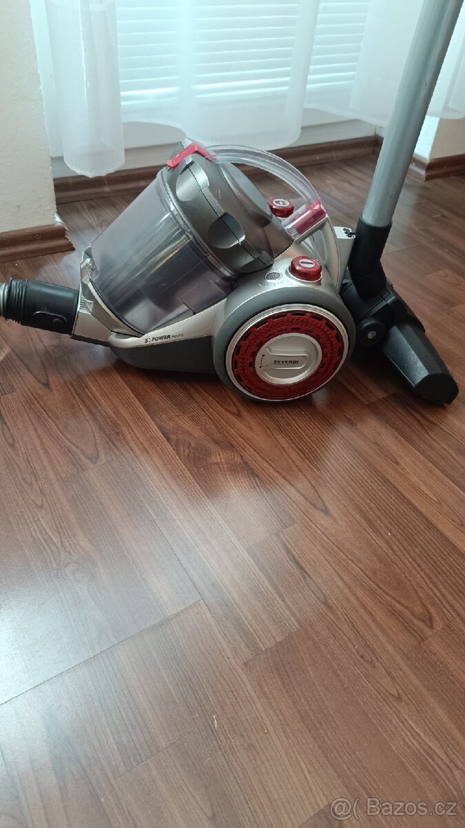 Prodám bezsačkovy vysavač SEVERIN 800w - 3