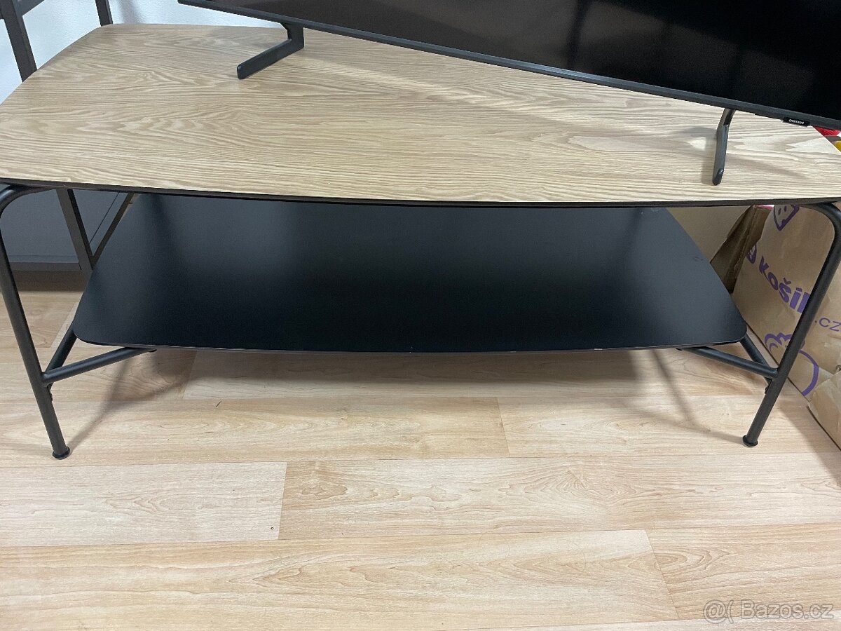 Stolek pod televizi - 3