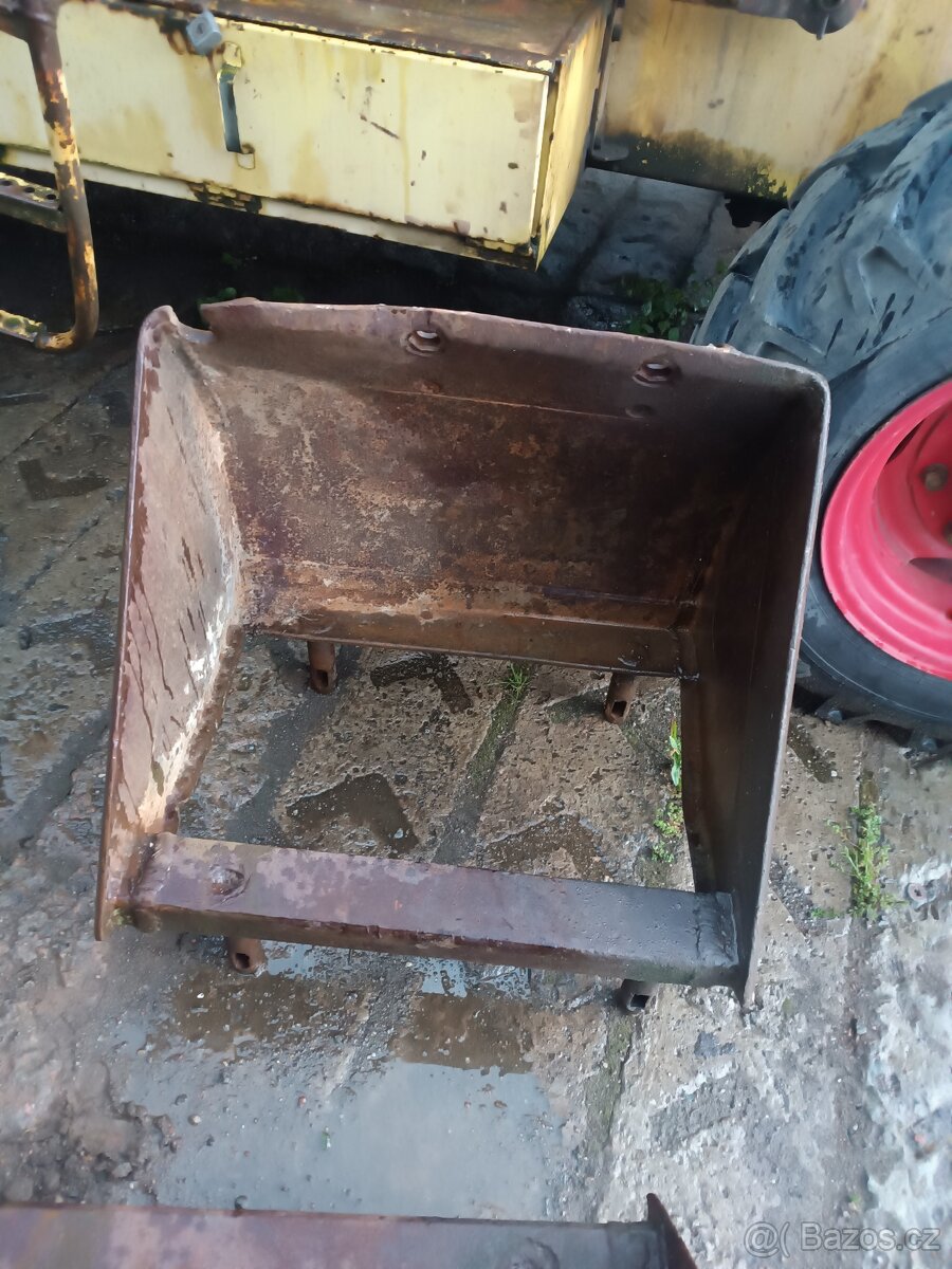 Lžíce na sypký materiál, klapačky, drapáky bagr - 3
