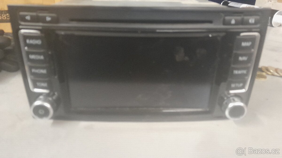 Autoradio s navigaci RNS510 - 3