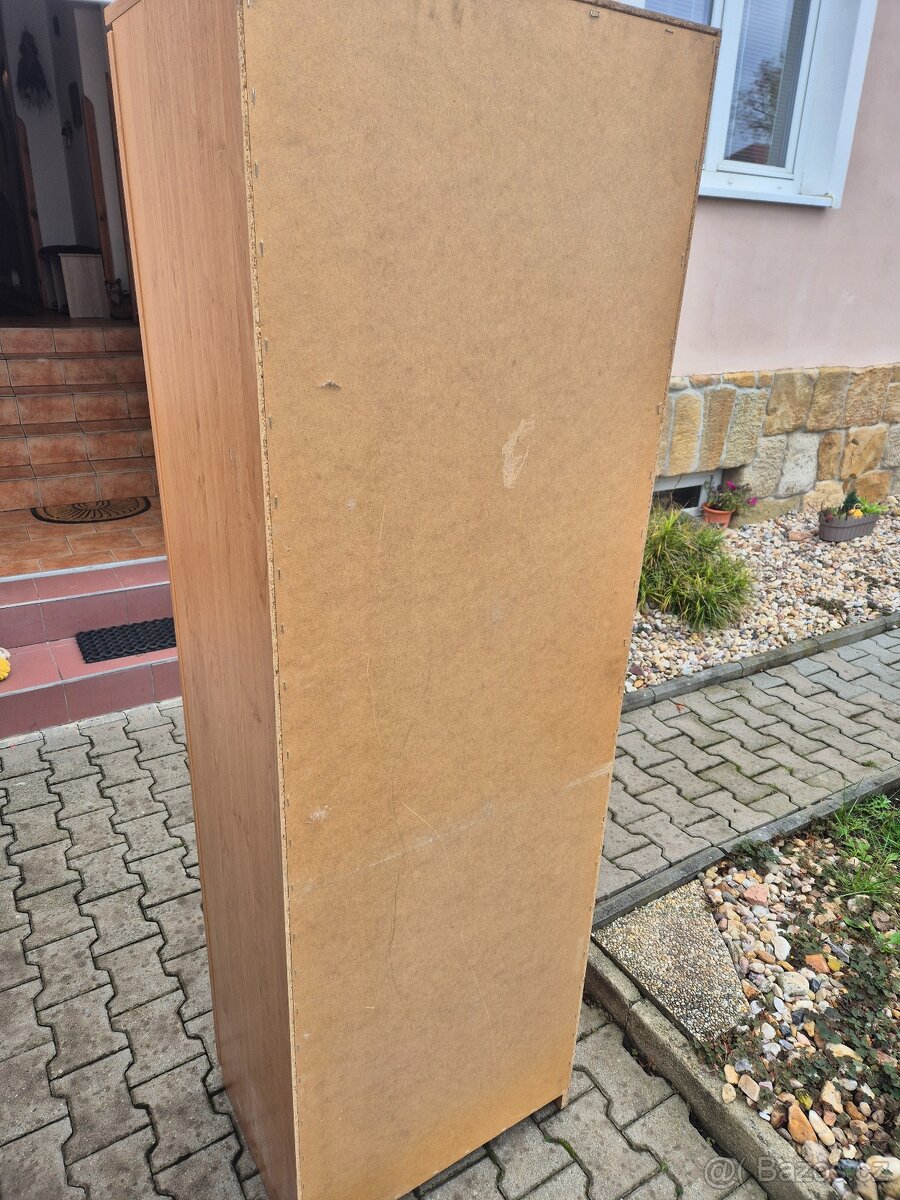 Prodám šatní skříň - 3