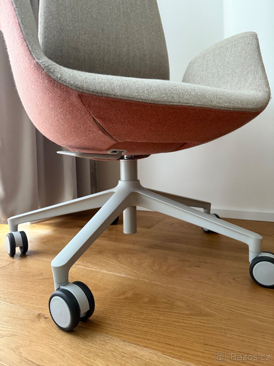 Designová kancelářská židle ELLIE PRO značky Profim - 3