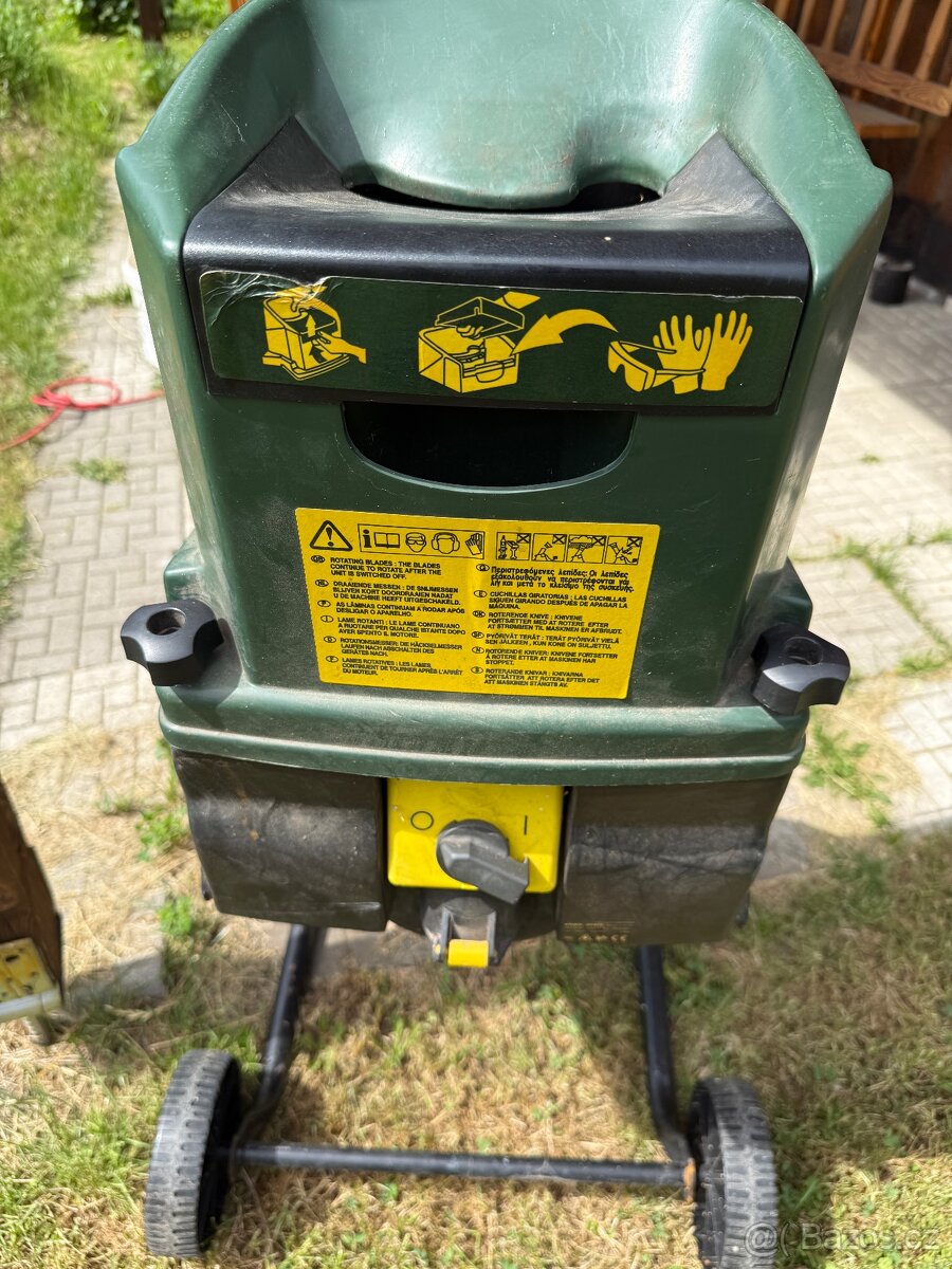 elektrický štěpkovač Black&Decker GA 1800E - 3