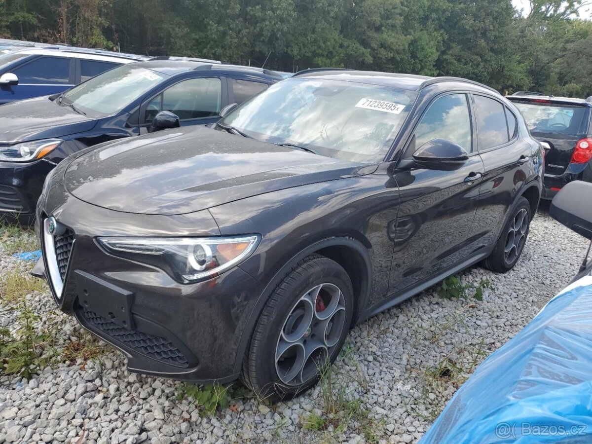 Alfa Romeo Stelvio Sport 2018 - 3
