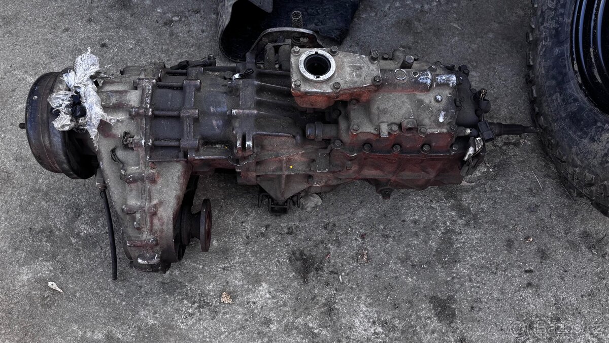 Nissan patrol y60/y61 td42 převodovka