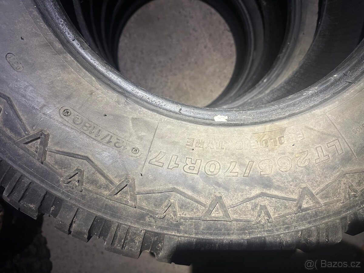 Pneu 265/70 R17 Equipe Attitude