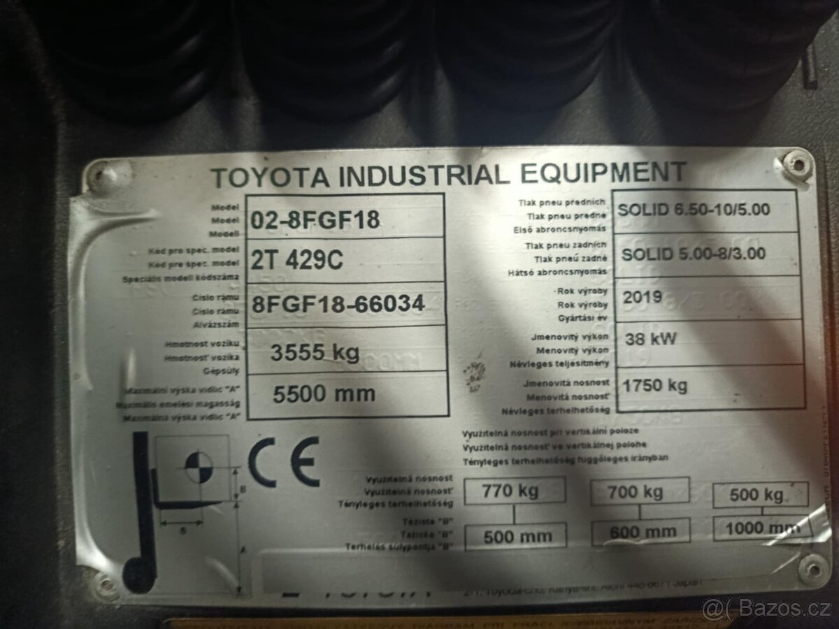 Čelni vozík Toyota 02-8FGF18 s Dvouvidlice - 3