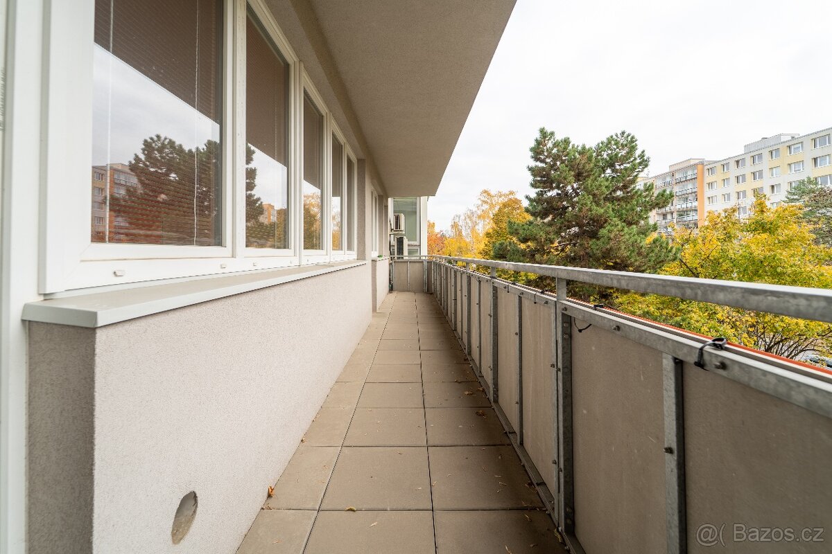 Pronájem kanceláře 35 m2, Střížkov, Praha 9 - 3