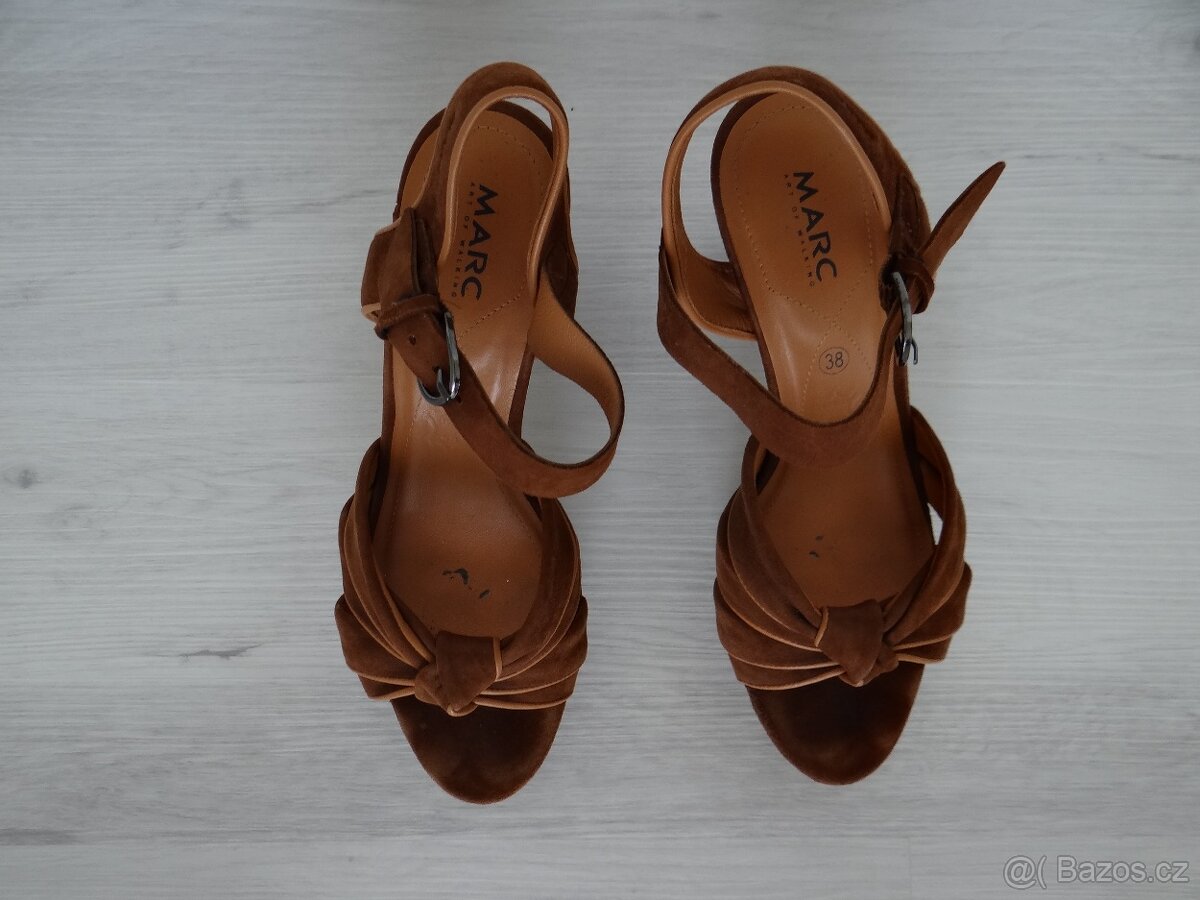 Hnědé semišové boty nad podpatku Marc (vel. 38) - 3