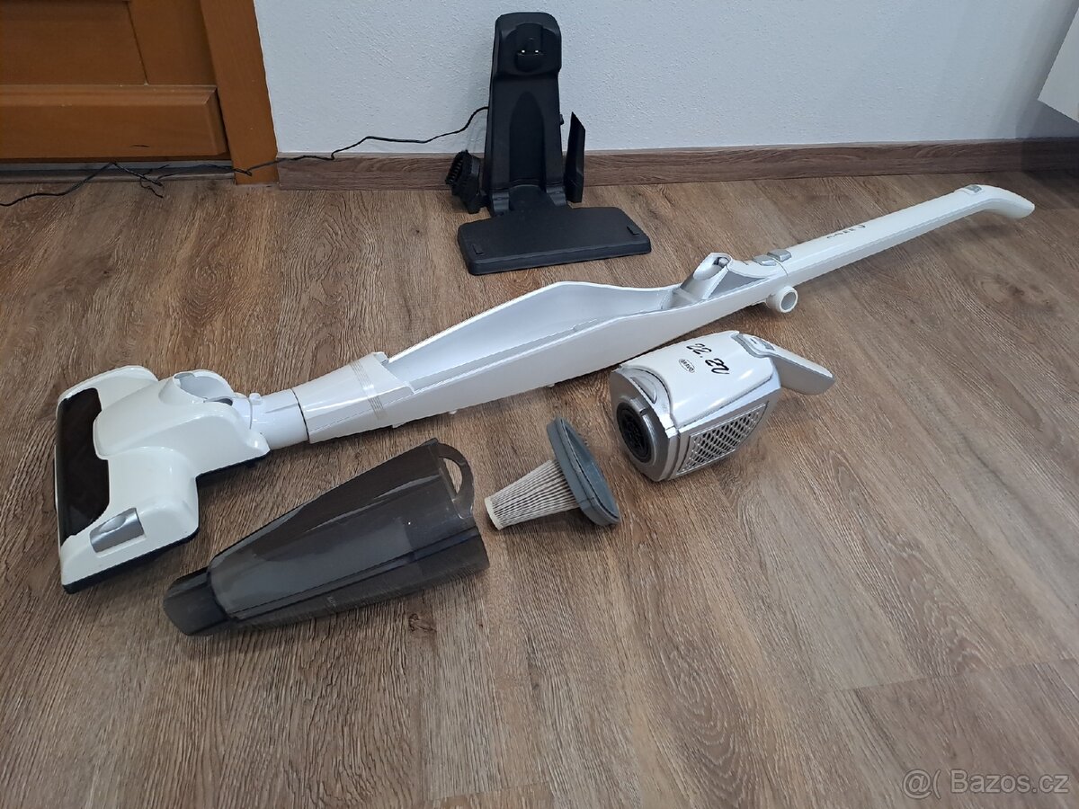 aku tyčový vysavač BRAVO - 3