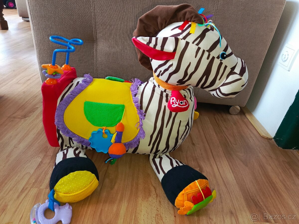 Interaktivní plyšová zebra - 3