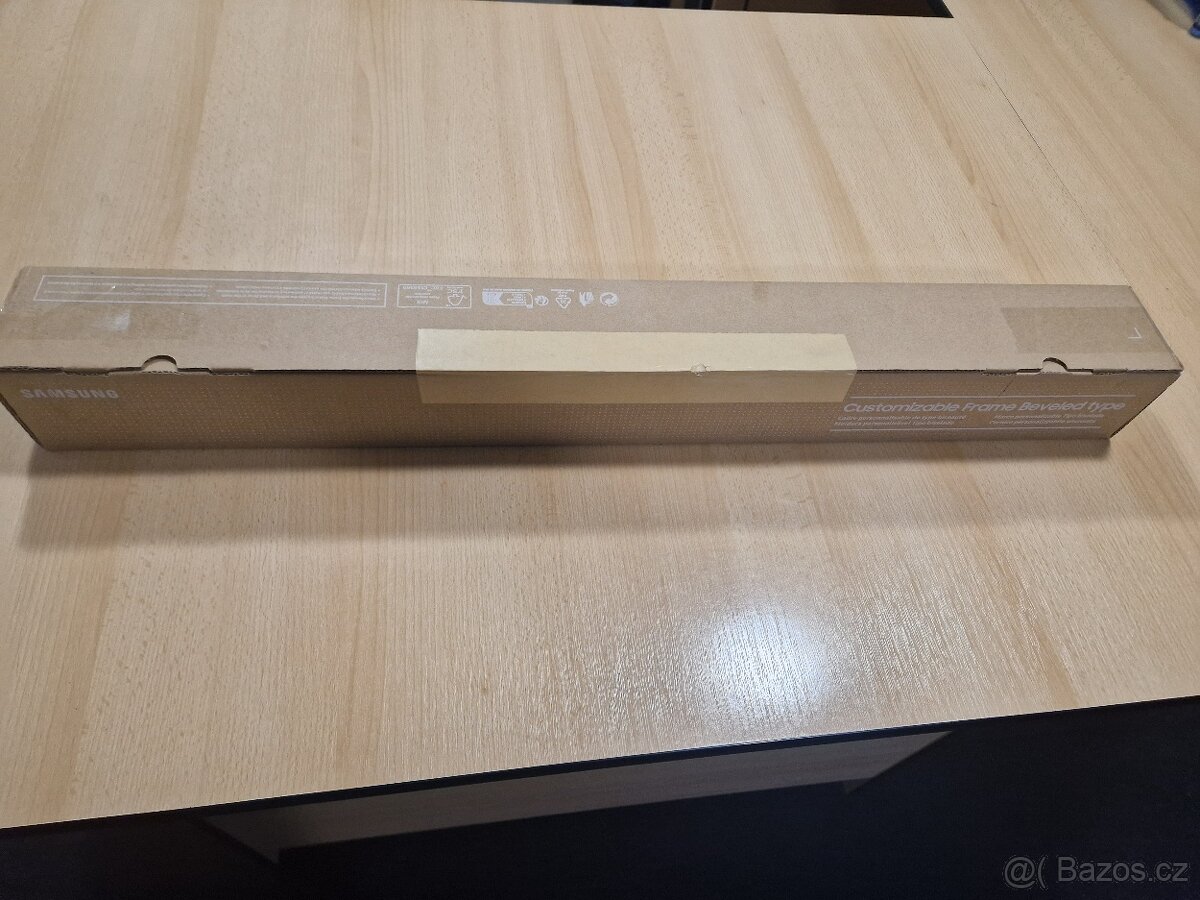 Výměnný rámeček pro TV Samsung VG-SCFC32SGMXC - 3