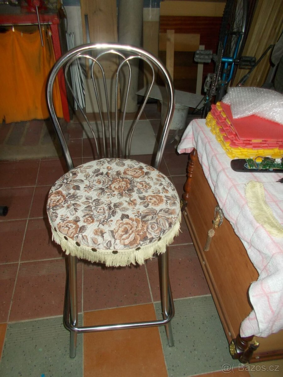 Židle - 3