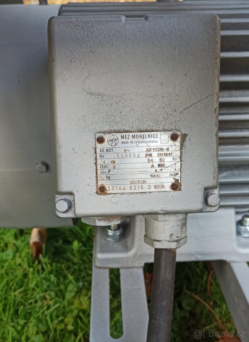 Kotoučová pila - cirkulárka s kolíbkou. Nová ložiska,nová vý - 3